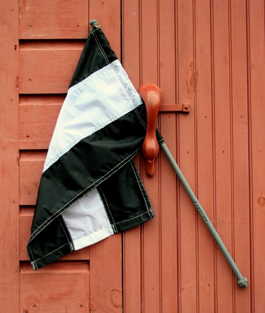 sm 16 - White-Wing Flag